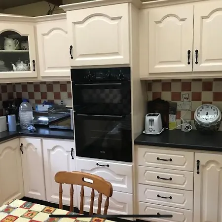 Nell & J S * Kingscourt