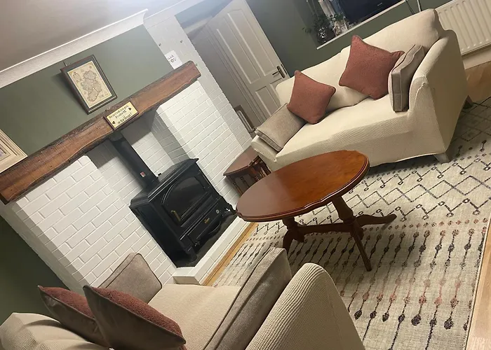 Nell & J S * Kingscourt